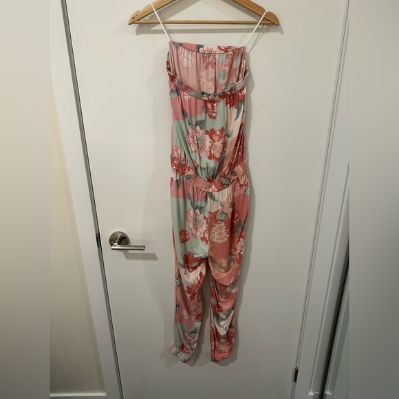 Aritzia Size (S) Jumpsuit Pink - Picture 2 of 2